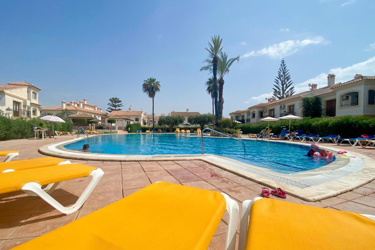 Lovely 1- Bedroom Rental With Pool, Close To The Beach Vera Zewnętrze zdjęcie